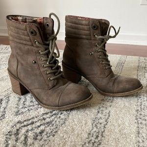 Roxy Size 6 Brown Ankle Boots/Booties